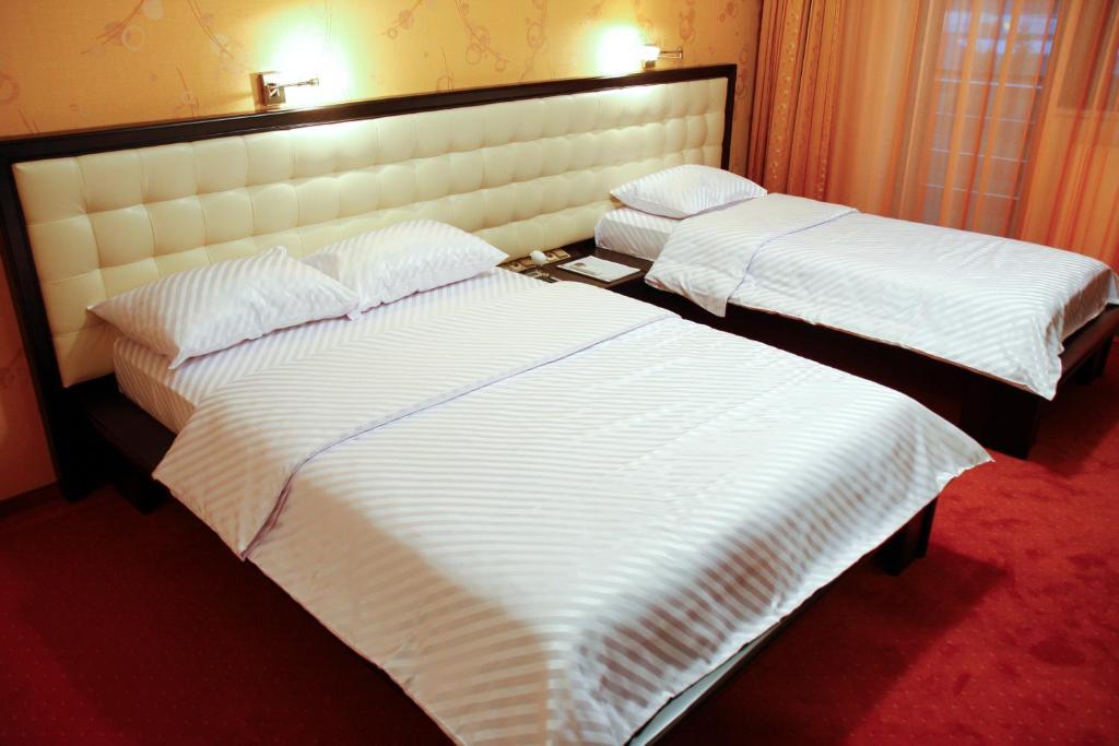 Hotel Anna Junior Târgu Jiu Room photo